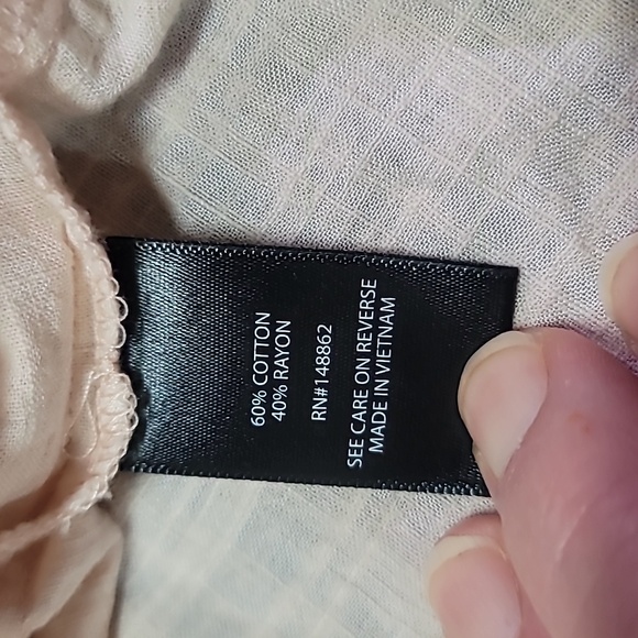 TORRID Beachy Shirt Women's Peach Blush Button Down Relaxed Size 4 (26/28) - Picture 5 of 9